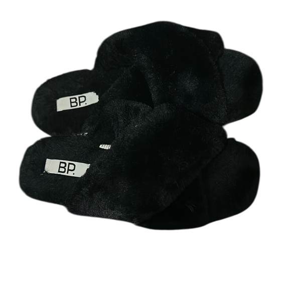 BP Plush Black Slippers Size 7 - Picture 1 of 10